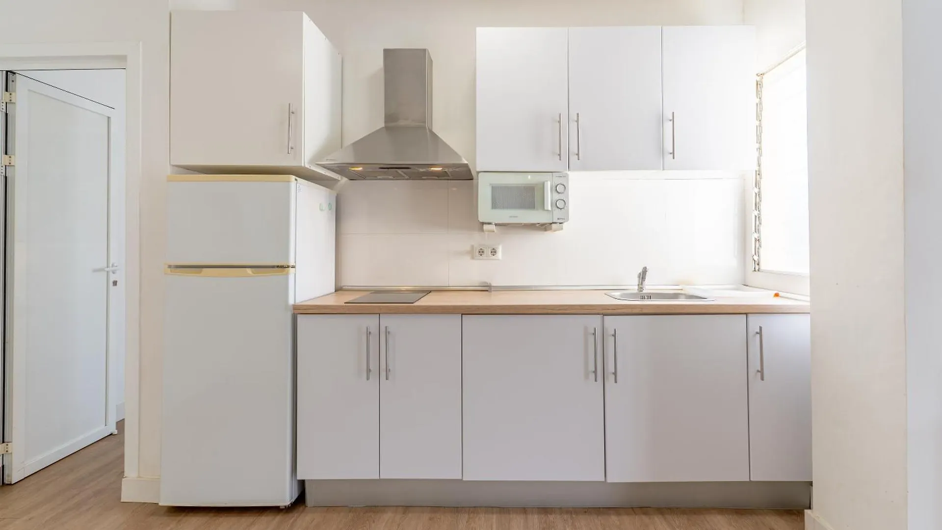 Apartment In Los Cristianos By The Beach  لوس كريستيانوس