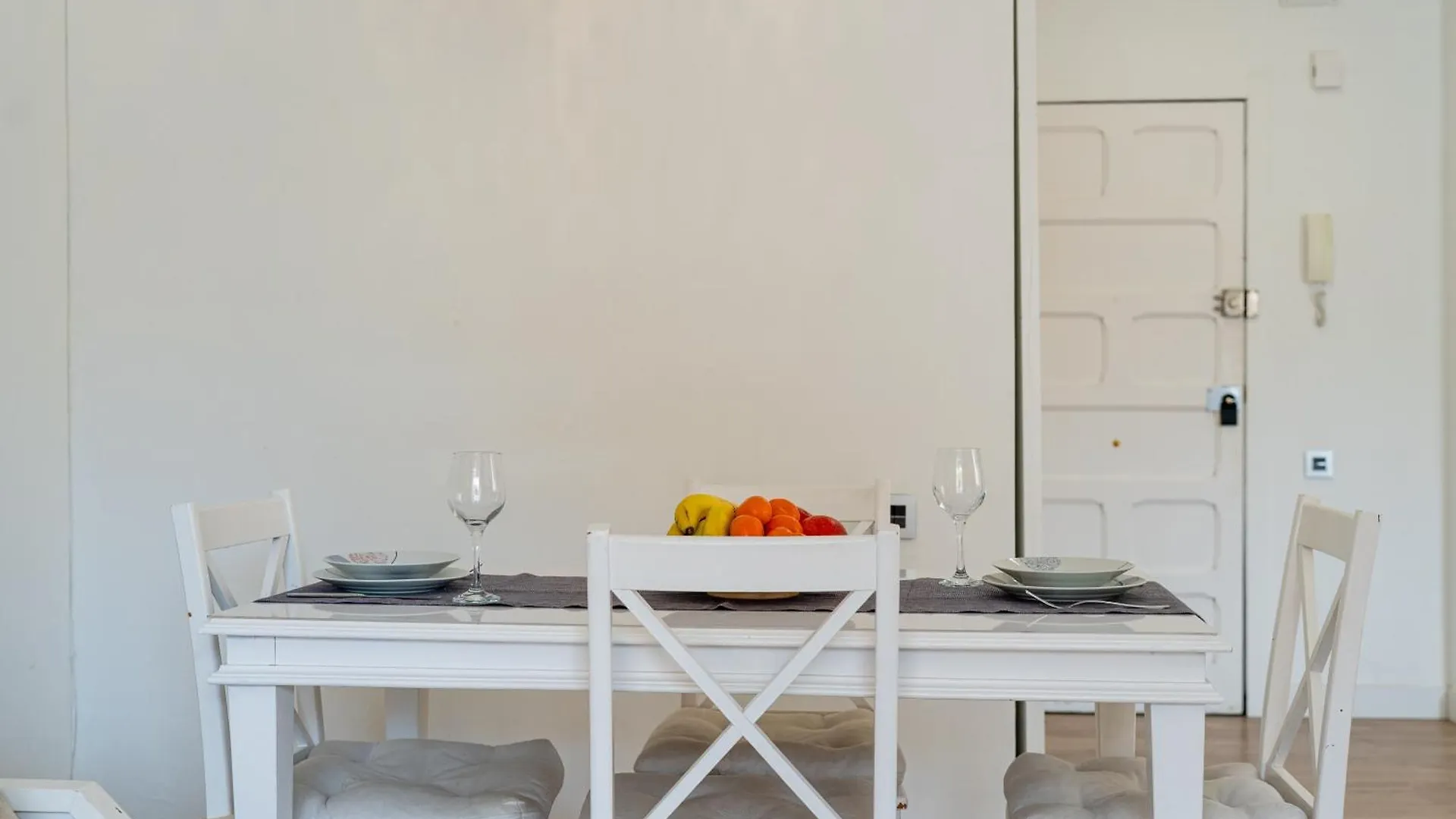 Apartment In Los Cristianos By The Beach إسبانيا